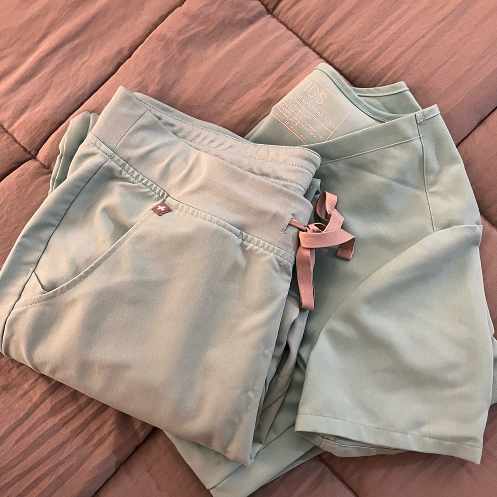 Womens Limited Edition Colored Figs Scrubs